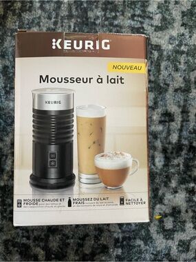 Keurig Milk Frother in Black and Silver new